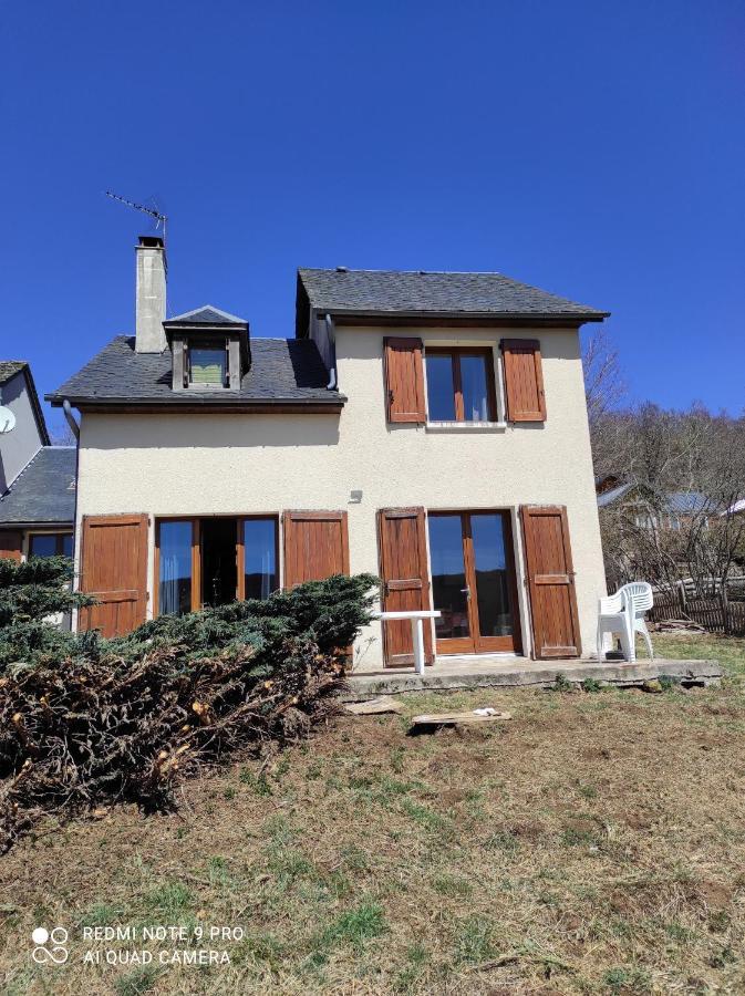 Maison Foret D'aubrac , Au Coeur De La Nature