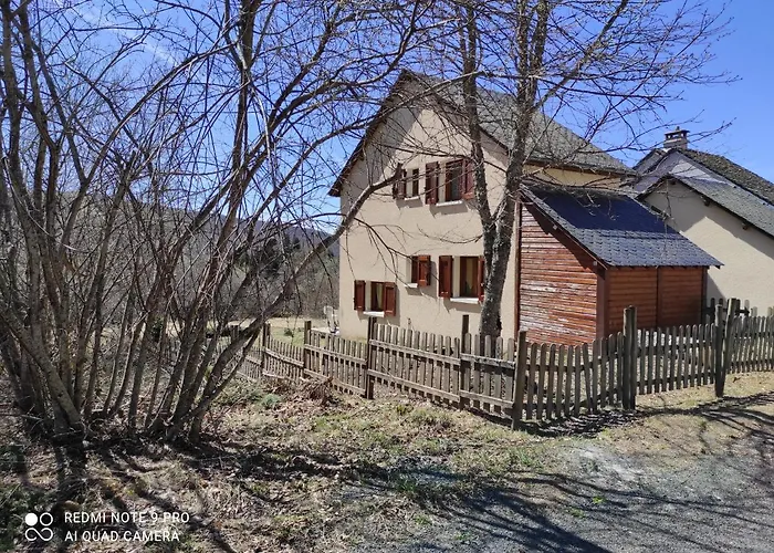 Maison Foret D\'Aubrac , Au Coeur De La Nature